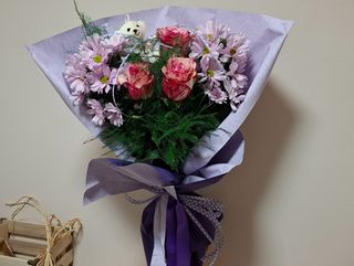 Букет- "Чар в лилаво"