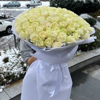 Букет от 101 Еквадорски рози с опаковка