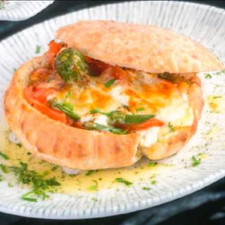 Буюрди средиземноморска питка