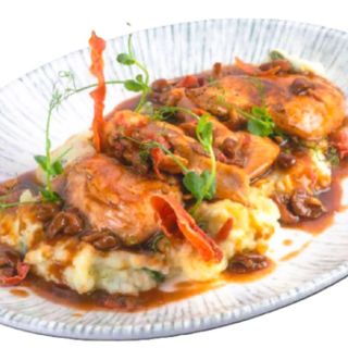 Пилешко филе с бекон и челядинки 