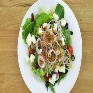 Салата Формаджи (1бр)