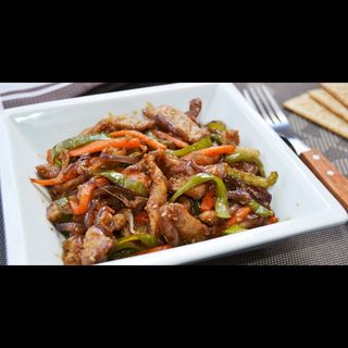 44. Телешко със зеленчуци и къри