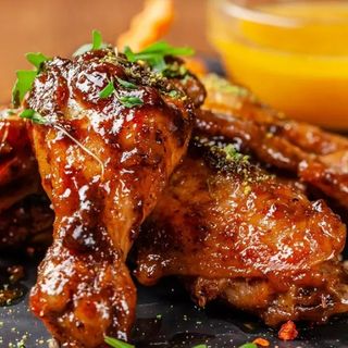 Глазирани пилешки грилца