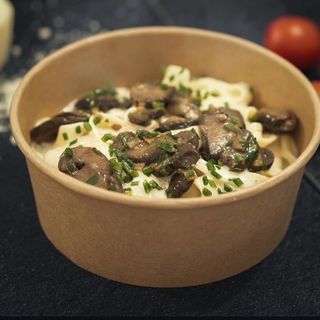 Талиателе с Алфредо сос, гъби и трюфел