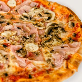 Пица Капричоза30 см