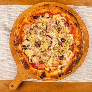 Пица Капричоза