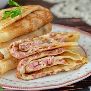 Турбо палачинка с шунка,кашкавал и домат