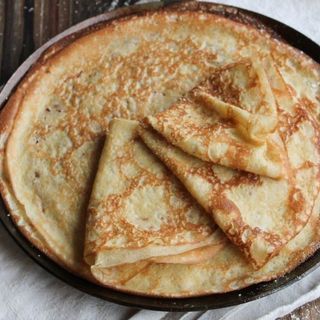 Турбо палачинка с кашкавал,сирене и домат