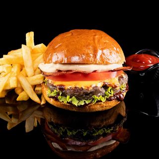 Телешки бургер Блек Ангъс (430г)