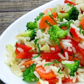 Традиционен ориз със зеленчуци на фурна