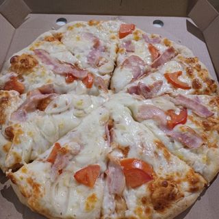 Бекои с доматен сос + 1 салата Coleslaw