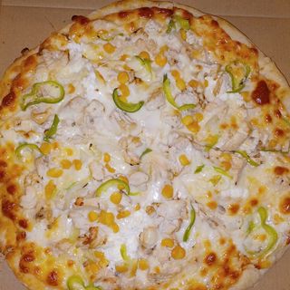 Deli Πилешко 31cm + 1 салата Coleslaw