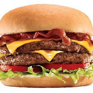 Бейкън Двоен Deluxe Бургер с чедър