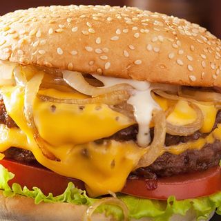 Μеню Мега двоен бургер