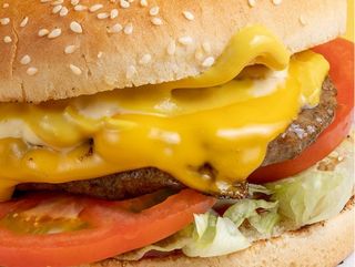 Чийзбургер делукс