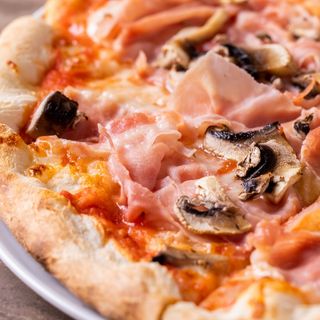 Combo menu, Pizza Funghi 31cm и пилешки хапки