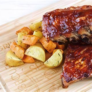 Свински ребра с Домашни картофи + Земал 