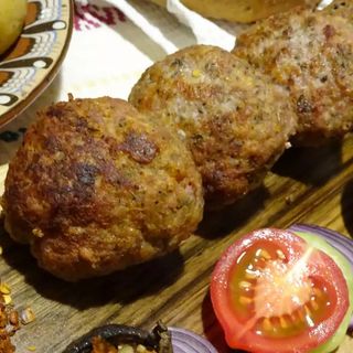 Пържено домашно кюфте (1бр)