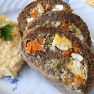 Руло "Стефани" с гарнитура картофено пюре (350гр)