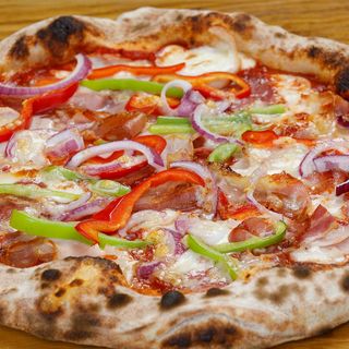 Пица Тре Карне