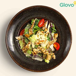 Cesare Salad with Chicken or Ancovy