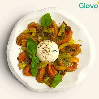 Caprese Salad with Burrata 400гр.