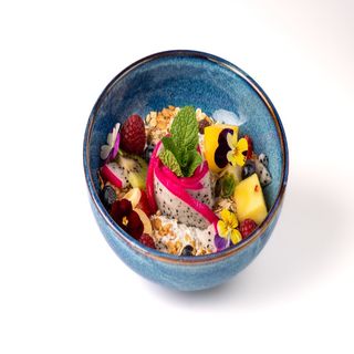 Хелти закуска с чия и кисело мляко (300г)