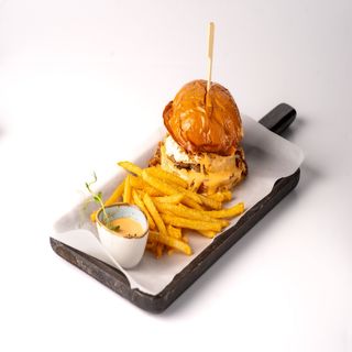 Телешки бургер (400г)