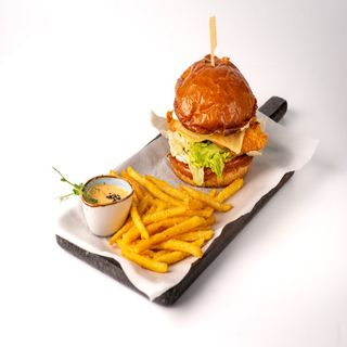 Пилешки Бургер (400г)