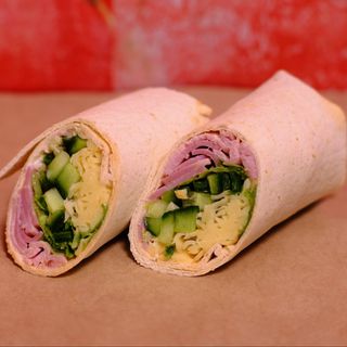 Тортила с шунка и кашкавал (220г)