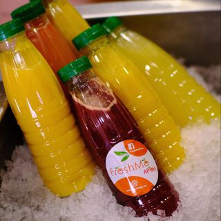 Фреш ананас, боровинки и портокал