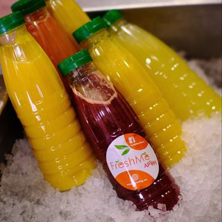 Смути боровинки, банан и ябълка