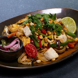 Пад Тай с Пиле и Тофу