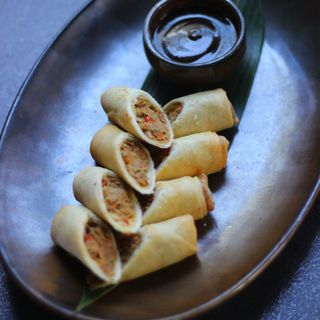 Спринг рулца с патешко месо (200г)