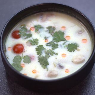 Том кха с пилешко