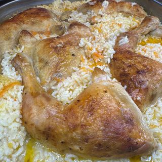 Пилешко бутче с ориз