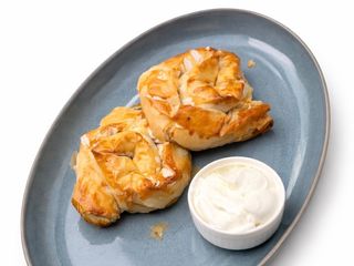 Домашна баница със сирене