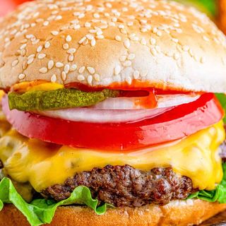 Телешки бургер бейкън (450г)