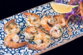 Скариди на тиган с копър и чесън (200г)