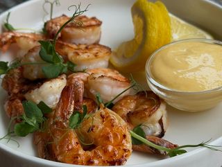 Скариди на тиган със сос от манго (200г)