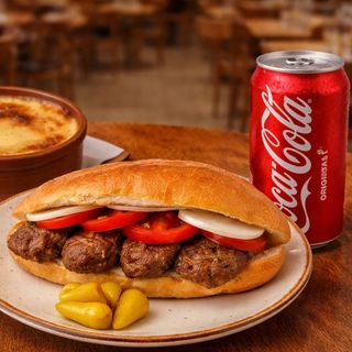 Кюфте в хлебче & Сютлаш