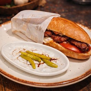 Суджук в хлебче