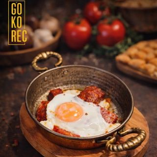 Суджук с яйце