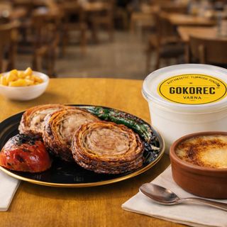 Порция Кокореч & Сютлаш