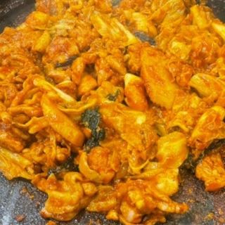 Доп Бап с пилешко - mild spicy chicken sauce