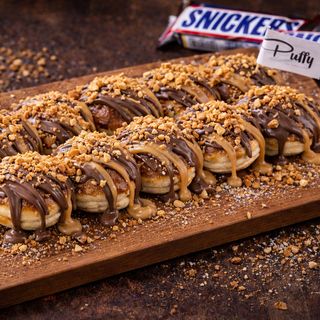 Snickers - Nutella, солен карамел и фъстъчен крокант