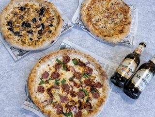 Chicken Pro, Beef Sausage, Truffle + 2Х БЕЗПЛАТНИ бири