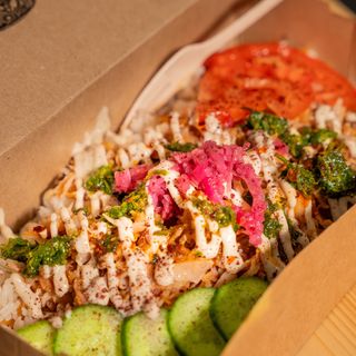 Двоен Пилаф с Пилешко Месо (390гр)