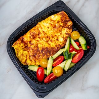 Омлет с аспержи и сирене (300г)