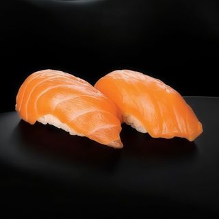 Нигири сьомга (2бр)